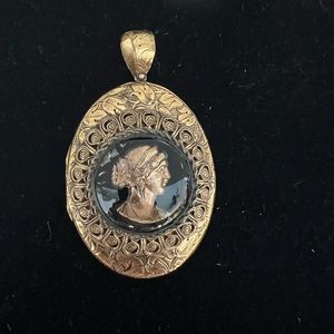 1930s Greek Goddess Cameo locket Aphrodite-glass Intaglio